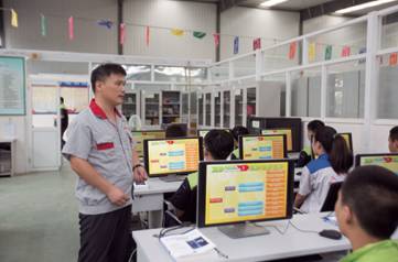 煙臺(tái)某學(xué)校開設(shè)飛機(jī)維修與計(jì)算機(jī)信息技術(shù)咨詢服務(wù)專業(yè)